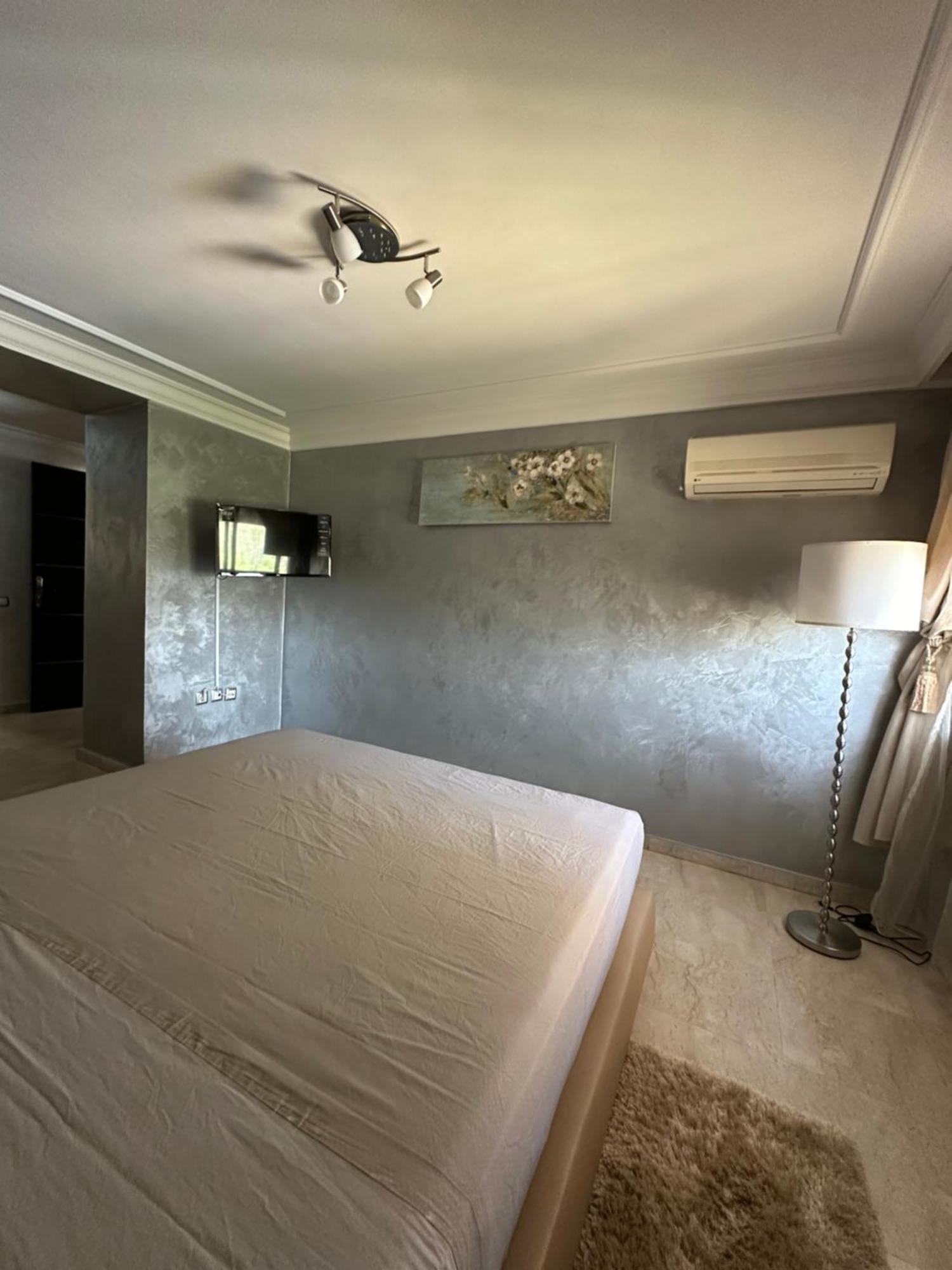 Luxury Duplex For Rent Suites,Terrace,Swimimg Pool 马拉喀什 外观 照片
